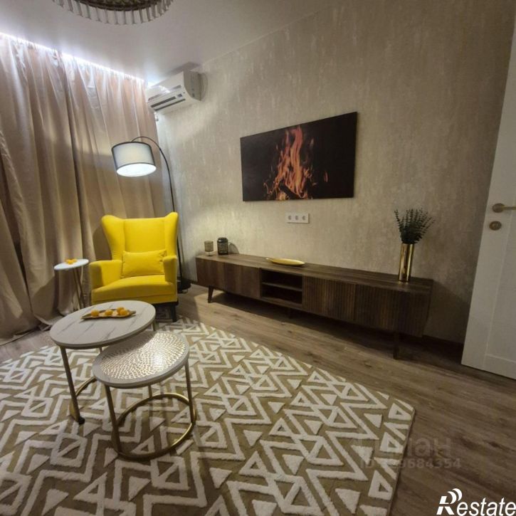 2-комн квартира улица Гарнаева, 79,  д. 79