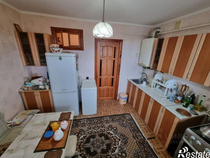 2-комн квартира улица Челнокова, 98,  д. 98