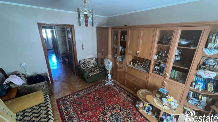 2-комн квартира улица Челнокова, 98,  д. 98