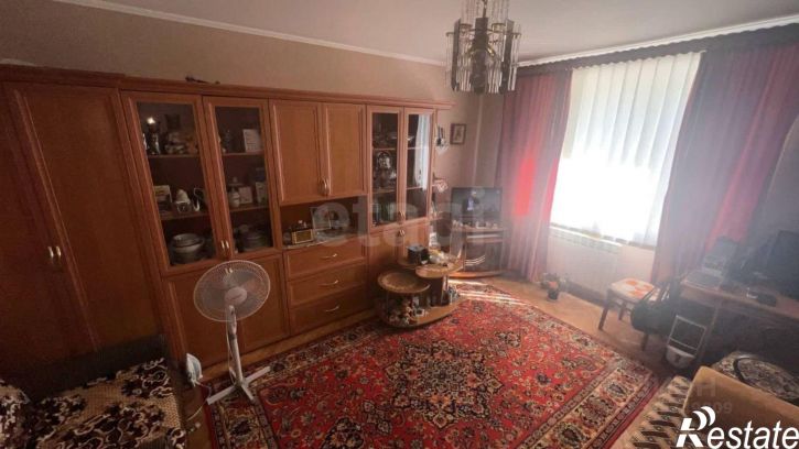 2-комн квартира улица Челнокова, 98,  д. 98