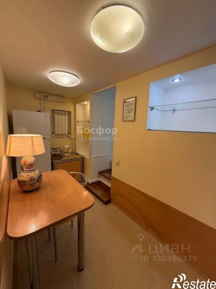 4-комн квартира улица Десантников, 7Б,  д. 7Б