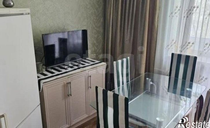 3-комн квартира улица Челнокова, 74,  д. 74