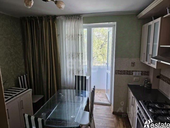 3-комн квартира улица Челнокова, 74,  д. 74
