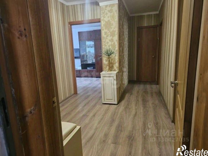 3-комн квартира улица Челнокова, 74,  д. 74