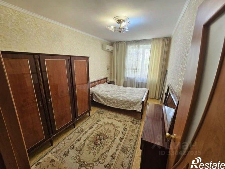 3-комн квартира улица Челнокова, 74,  д. 74