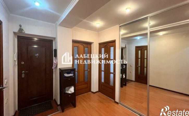 3-комн квартира Симферопольское шоссе, 41-К,  д. 41-К