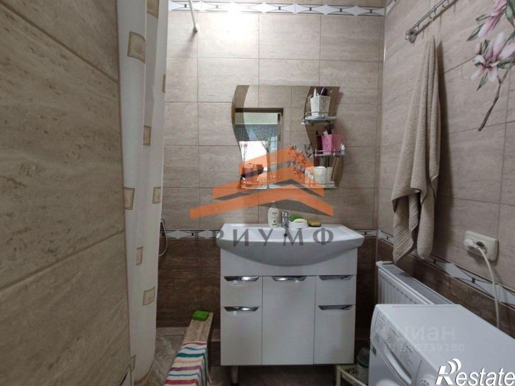 2-комн квартира Симферопольское шоссе, 24Е,  д. 24Е