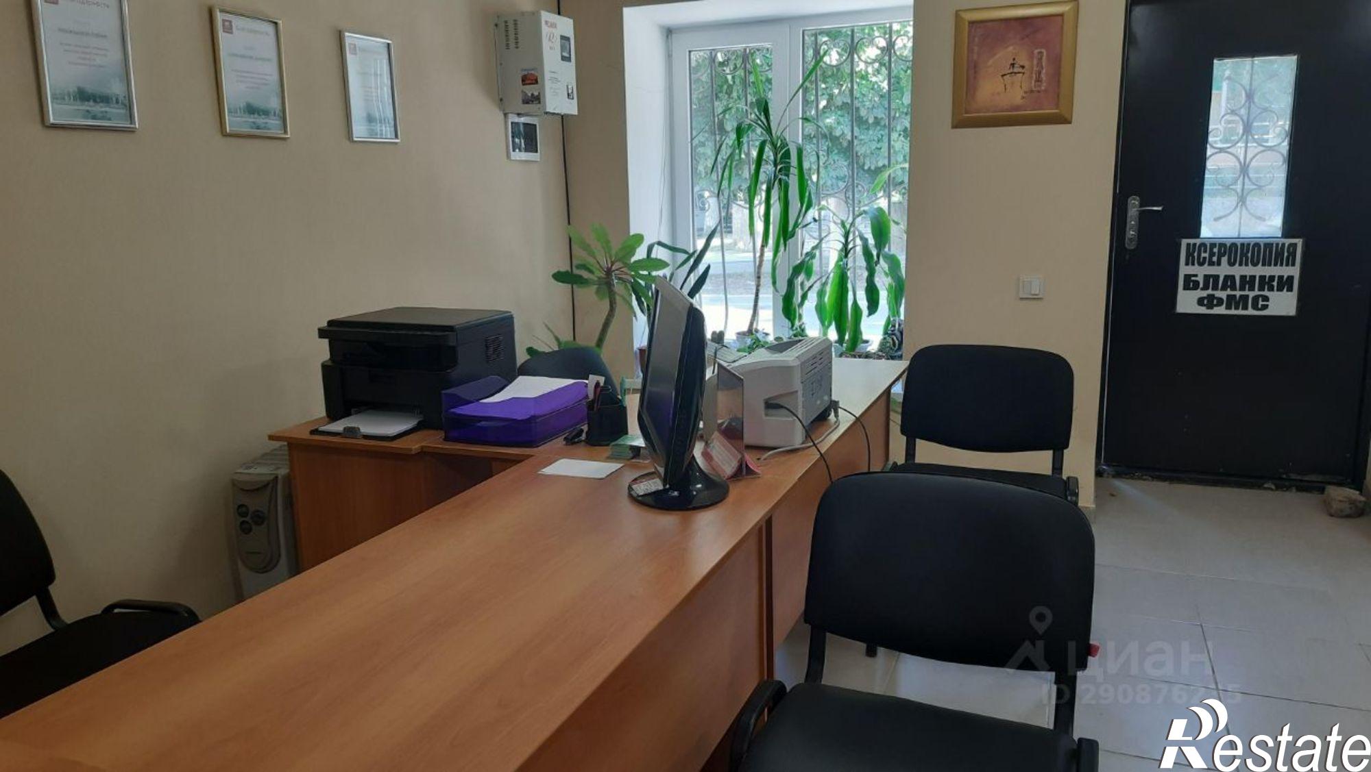 Сдать офис, помещение под офис за 9 000 рублей на ул Десантников, 16
