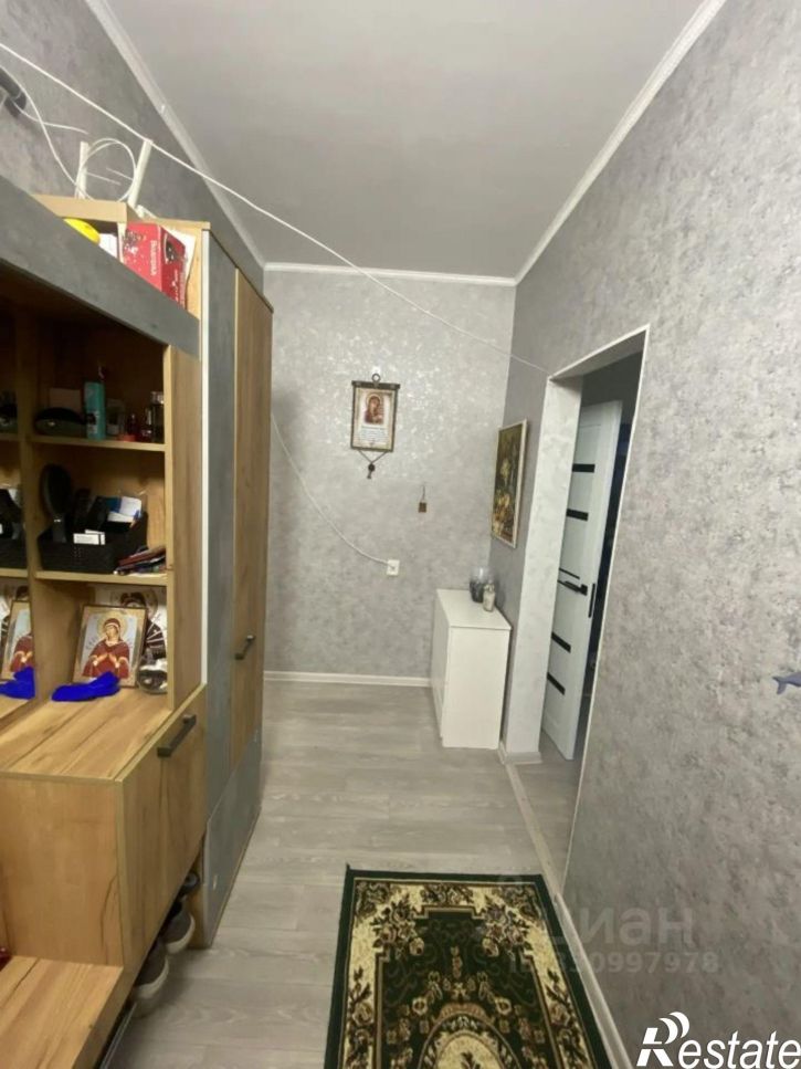 4-комн квартира улица Челнокова, 102,  д. 102