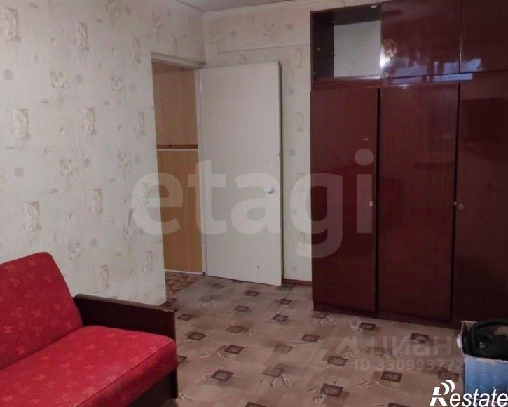 2-комн квартира улица Гарнаева, 63Г,  д. 63Г