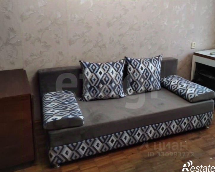2-комн квартира улица Гарнаева, 63Г,  д. 63Г
