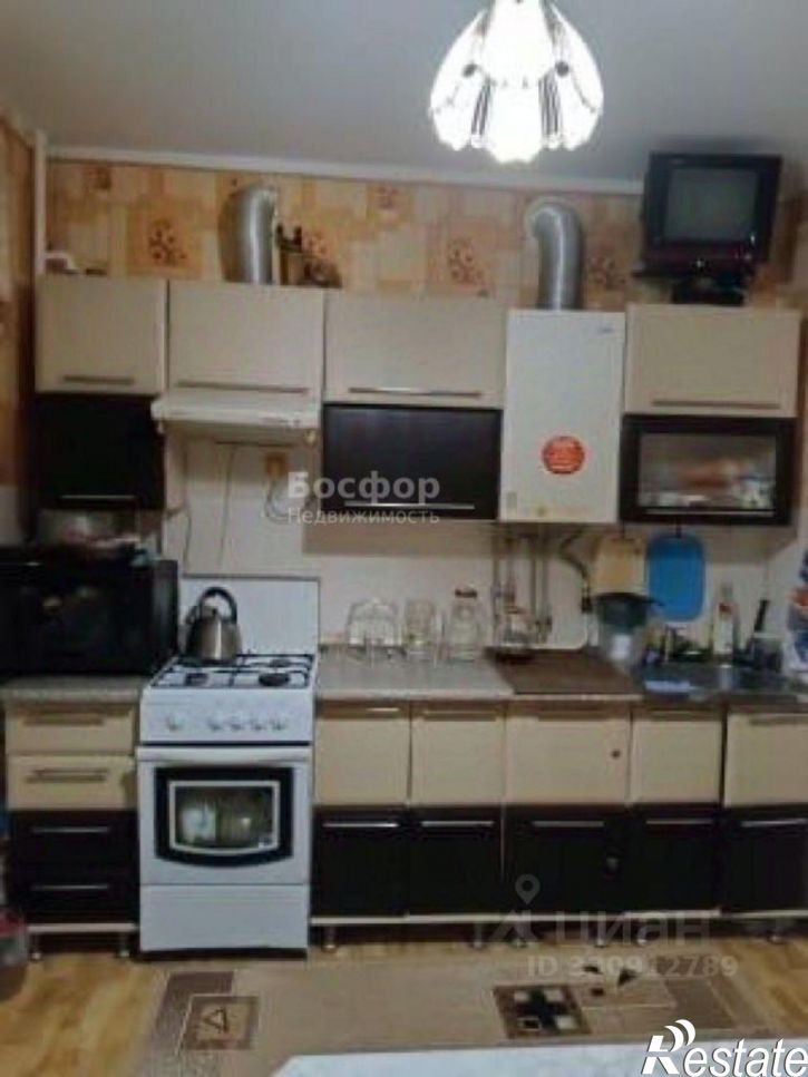 3-комн квартира ул Авиационная, 1,  д. 1
