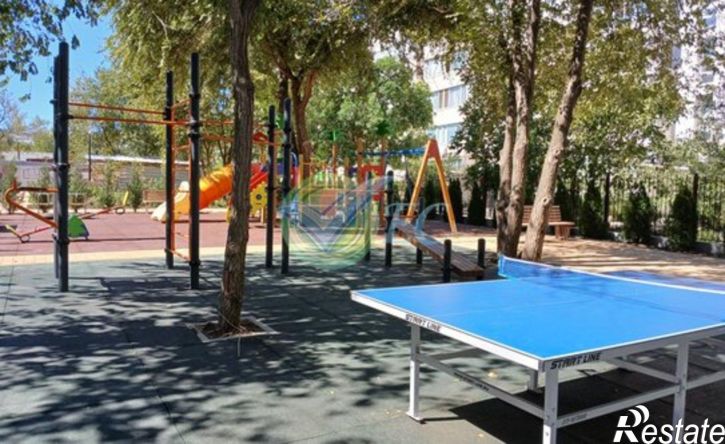 2-комн квартира ул Гарнаева, 63К,  д. 63К