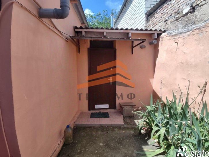 2-комн квартира Мопровский пер, 16,  д. 16