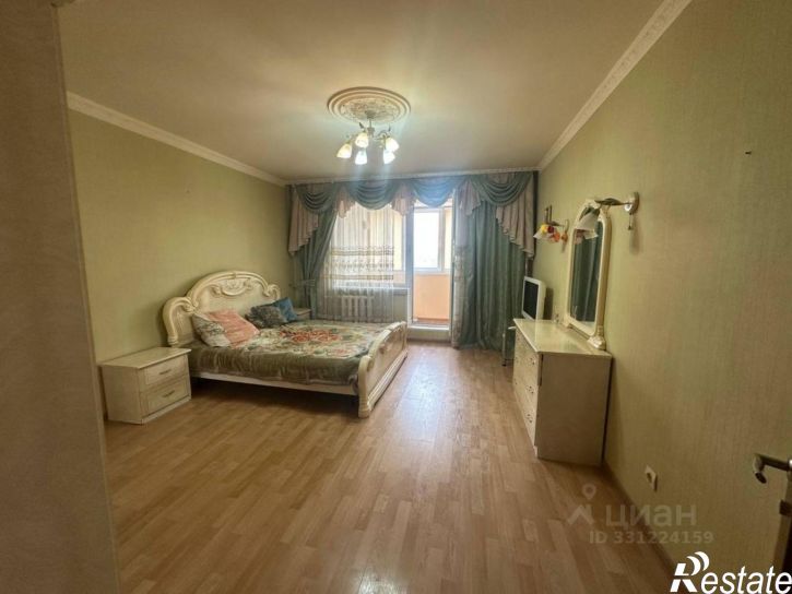 3-комн квартира улица Володарского, 15А,  д. 15А