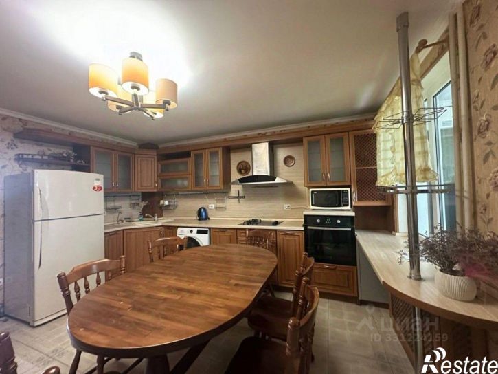 3-комн квартира улица Володарского, 15А,  д. 15А
