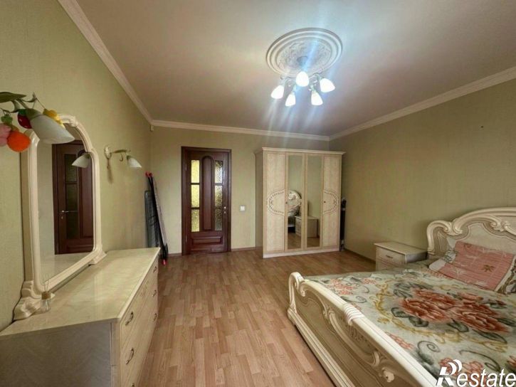 3-комн квартира улица Володарского, 15А,  д. 15А