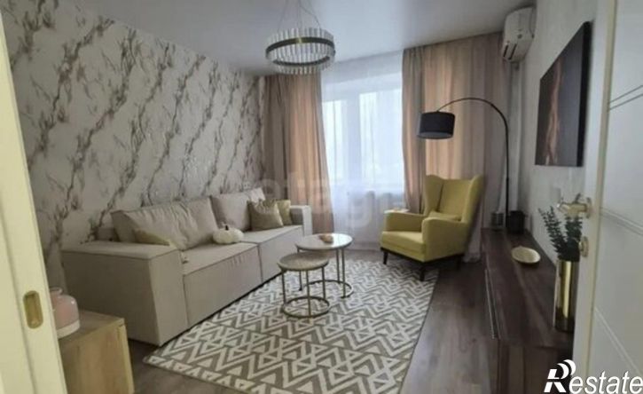 2-комн квартира улица Гарнаева, 79,  д. 79