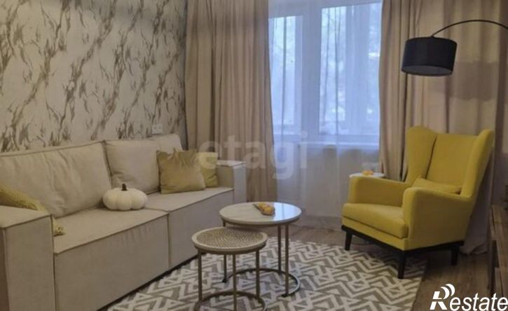 2-комн квартира улица Гарнаева, 79,  д. 79