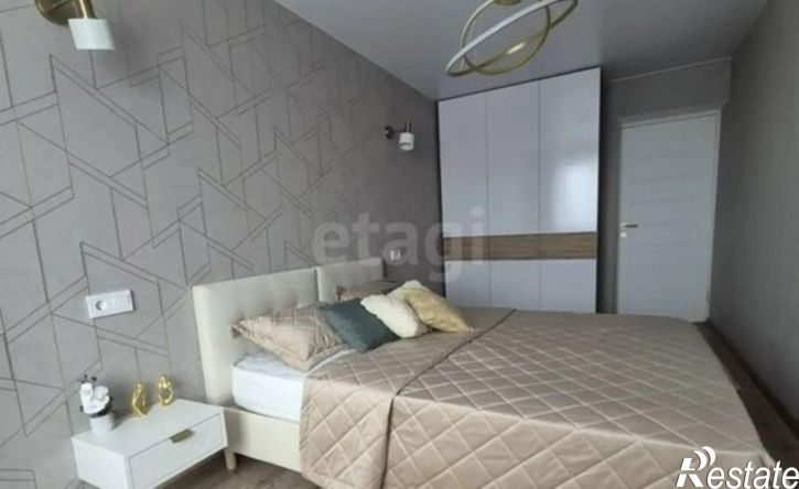 2-комн квартира улица Гарнаева, 79,  д. 79