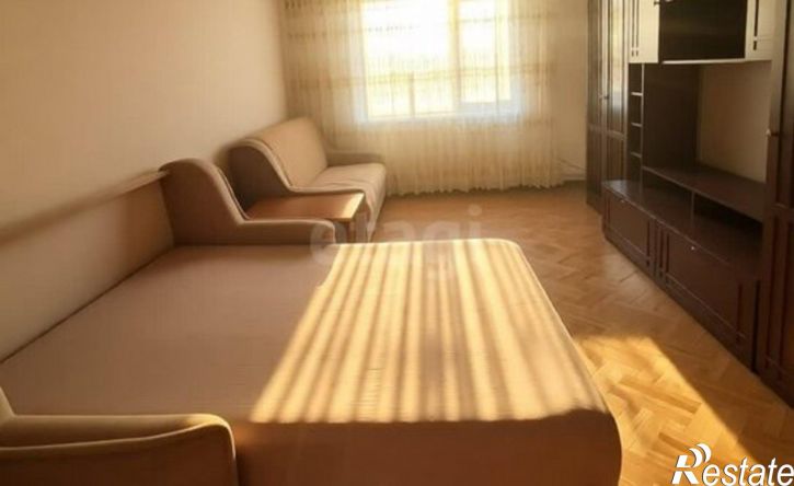 2-комн квартира улица Челнокова, 82,  д. 82