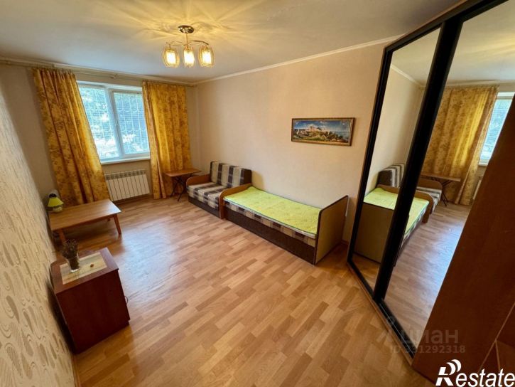 3-комн квартира Симферопольское шоссе, 41-К,  д. 41-К