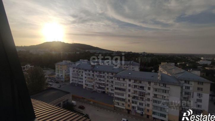 3-комн квартира Симферопольское шоссе, 24Е,  д. 24Е