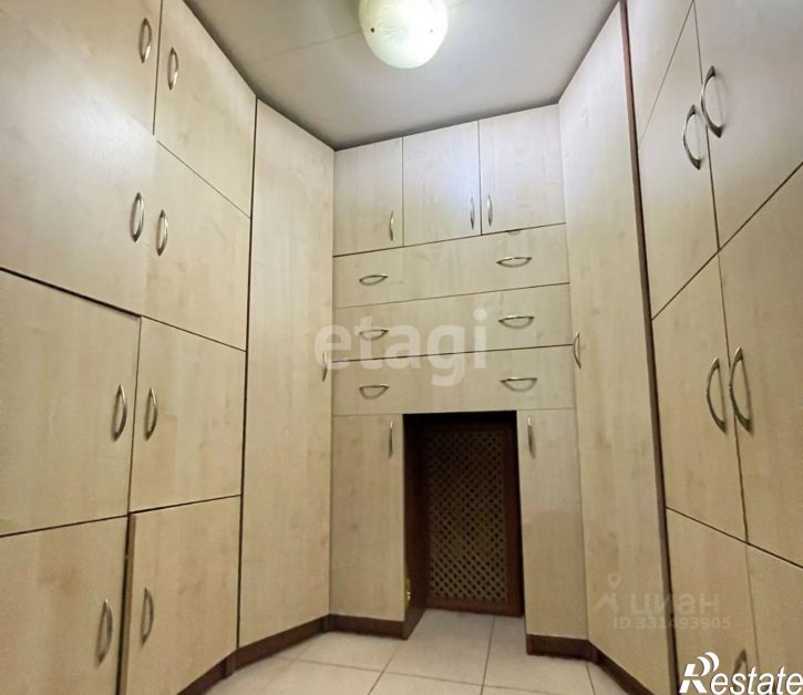 4-комн квартира Симферопольское шоссе, 61,  д. 61