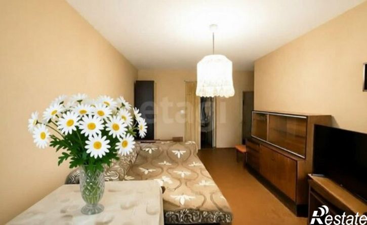3-комн квартира улица Гарнаева, 68,  д. 68