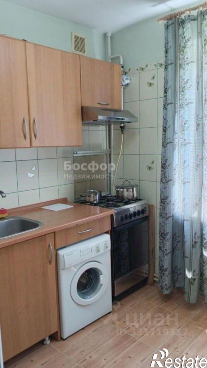 3-комн квартира ул Караимская, 4,  д. 4