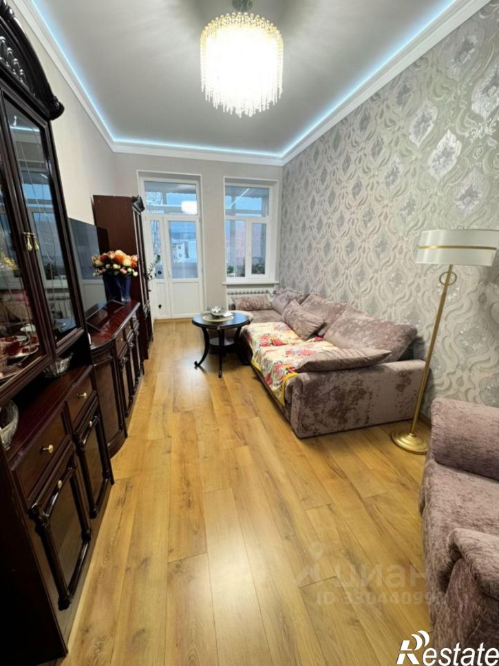 3-комн квартира ул Назукина, 1,  д. 1