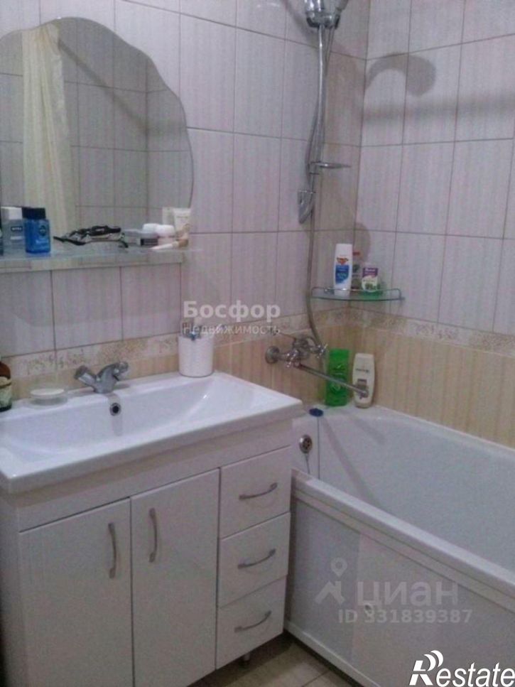 2-комн квартира ул Гарнаева, 63И,  д. 63И