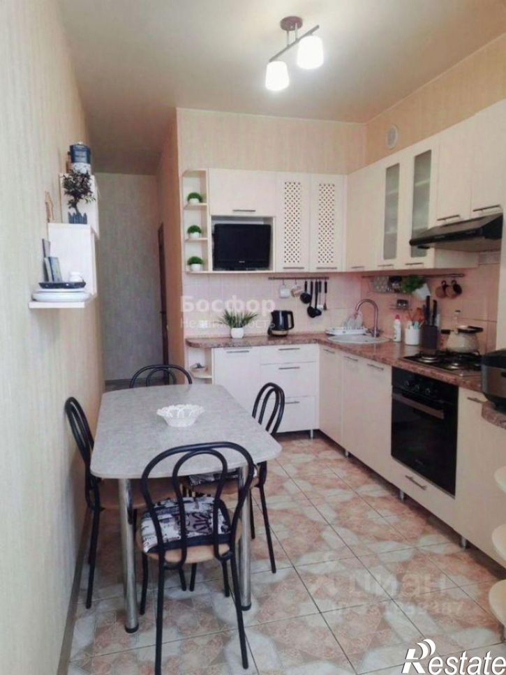 2-комн квартира ул Гарнаева, 63И,  д. 63И