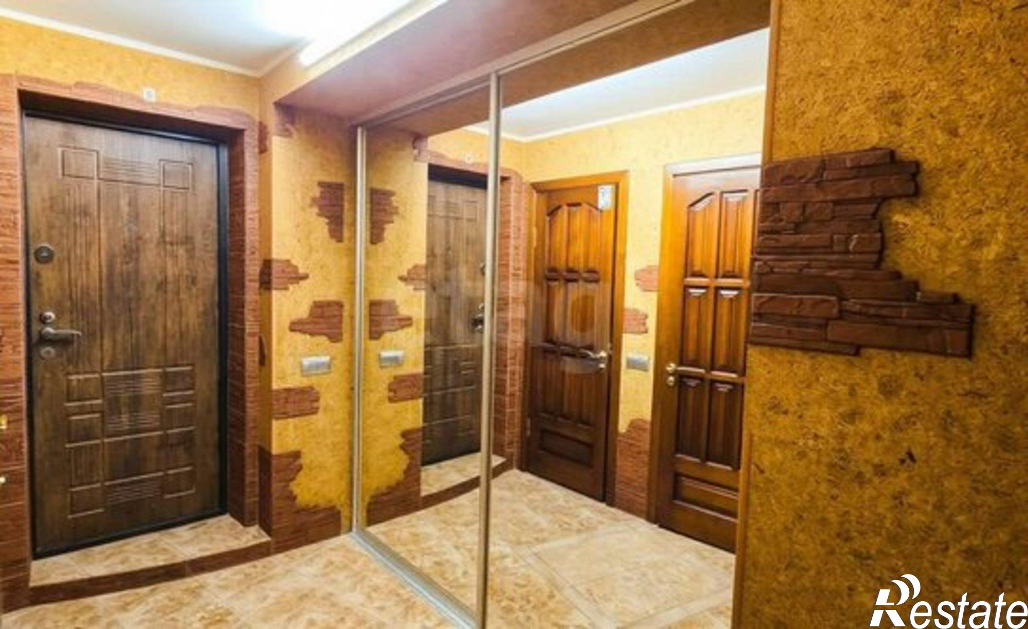 Купить квартиру за 17 100 000 рублей на ул Чкалова, 113Б