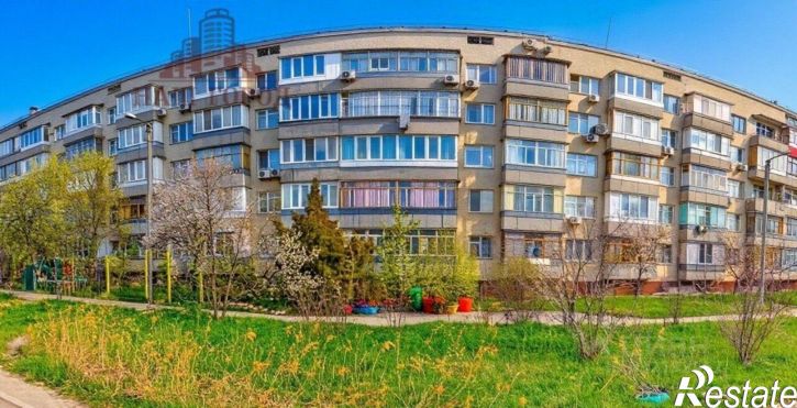 2-комн квартира ул Гарнаева, 63Г,  д. 63Г