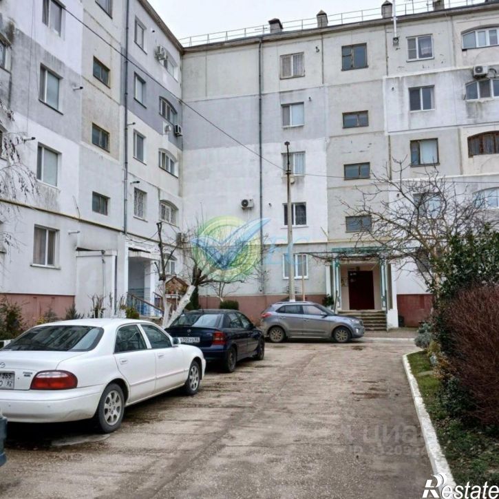 4-комн квартира ул Дружбы, 42В,  д. 42В