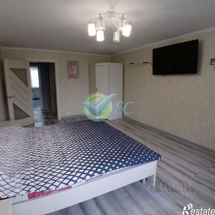2-комн квартира б-р Старшинова, 12,  д. 12