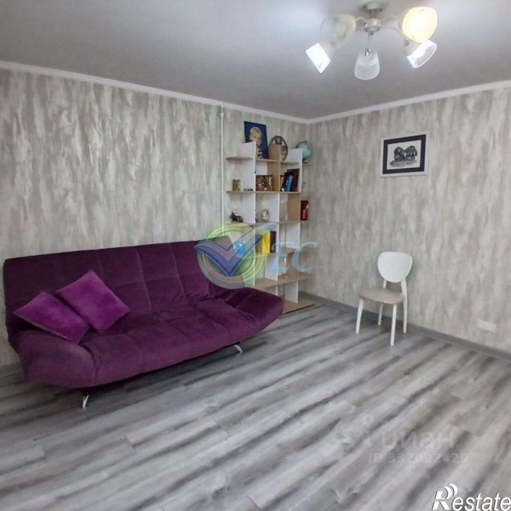 2-комн квартира б-р Старшинова, 12,  д. 12