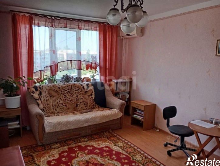 4-комн квартира б-р Старшинова, 25,  д. 25