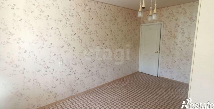 3-комн квартира б-р Старшинова, 8,  д. 8