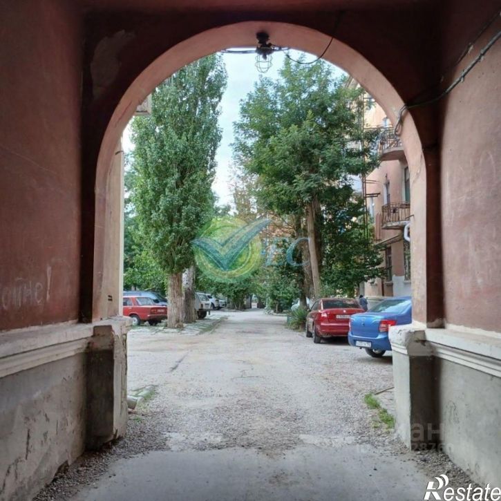 3-комн квартира ул Назукина, 1,  д. 1
