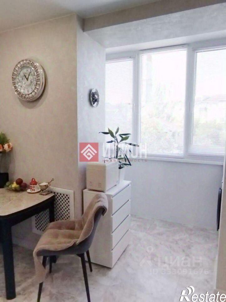 3-комн квартира ул Свиридовых, 1,  д. 1