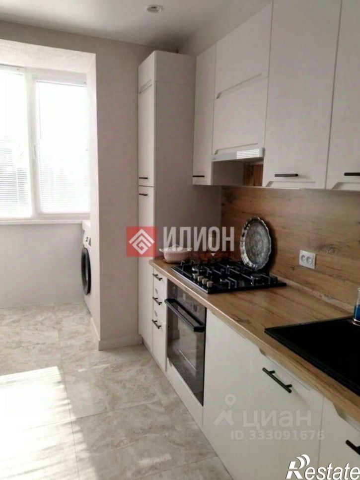 3-комн квартира ул Свиридовых, 1,  д. 1