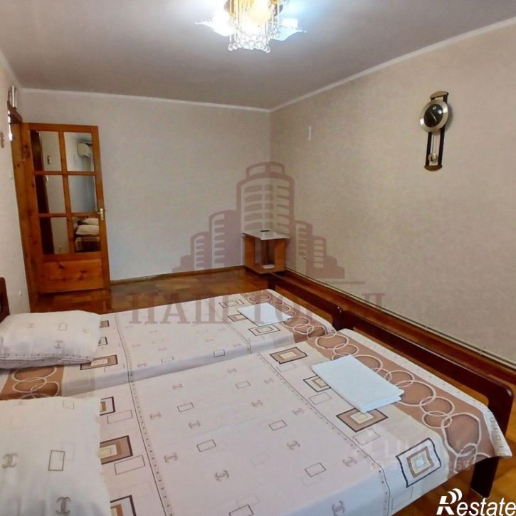 3-комн квартира Феодосия г, Колхозный пер, 7