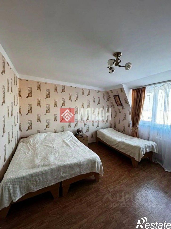 3-комн квартира б-р Старшинова, 8А,  д. 8А