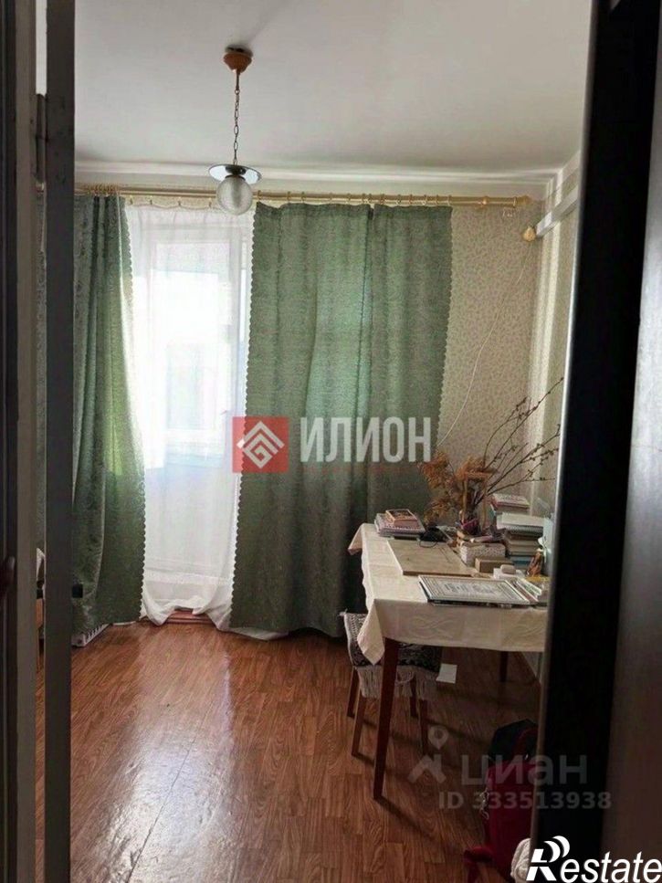 3-комн квартира б-р Старшинова, 8А,  д. 8А