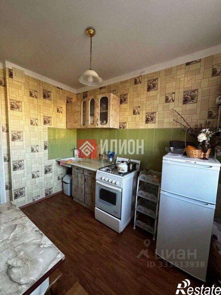3-комн квартира б-р Старшинова, 8А,  д. 8А