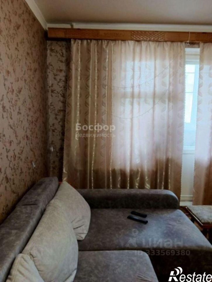 2-комн квартира улица Челнокова, 108,  д. 108