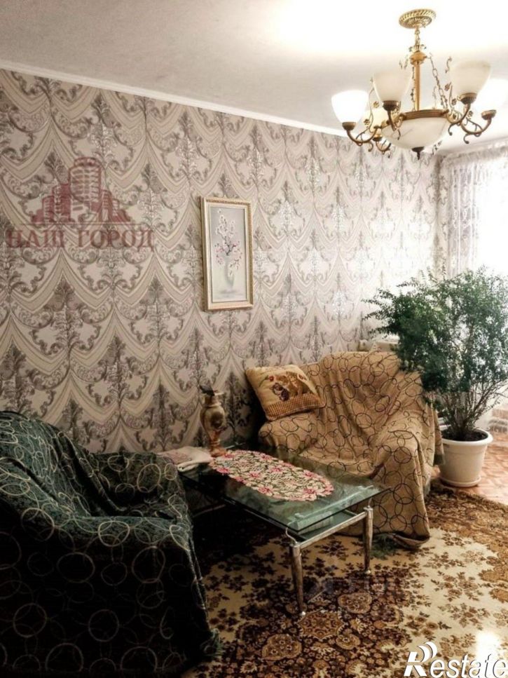 3-комн квартира улица Челнокова, 98,  д. 98