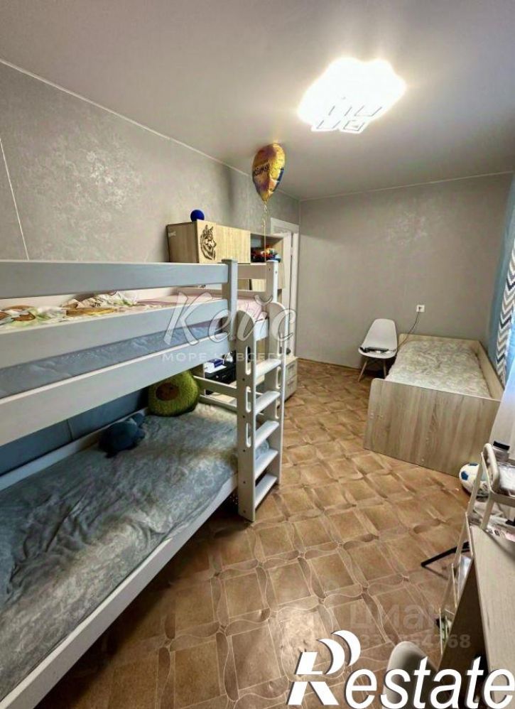 3-комн квартира Симферопольское шоссе, 33Б,  д. 33Б